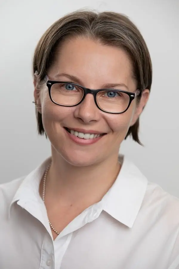 Mihaela Rusu – Assistant Manager